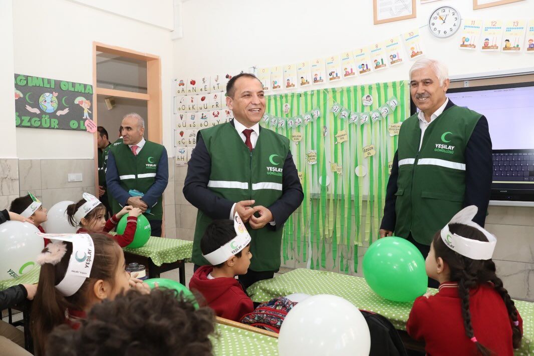 “İlk Dersimiz Yeşilay” Etkinliğiyle Öğrencilerle Buluşma