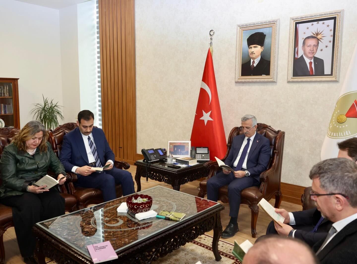 “İyileştiren Kütüphane” Temasıyla Kitap Okuma Etkinliği Düzenlendi1