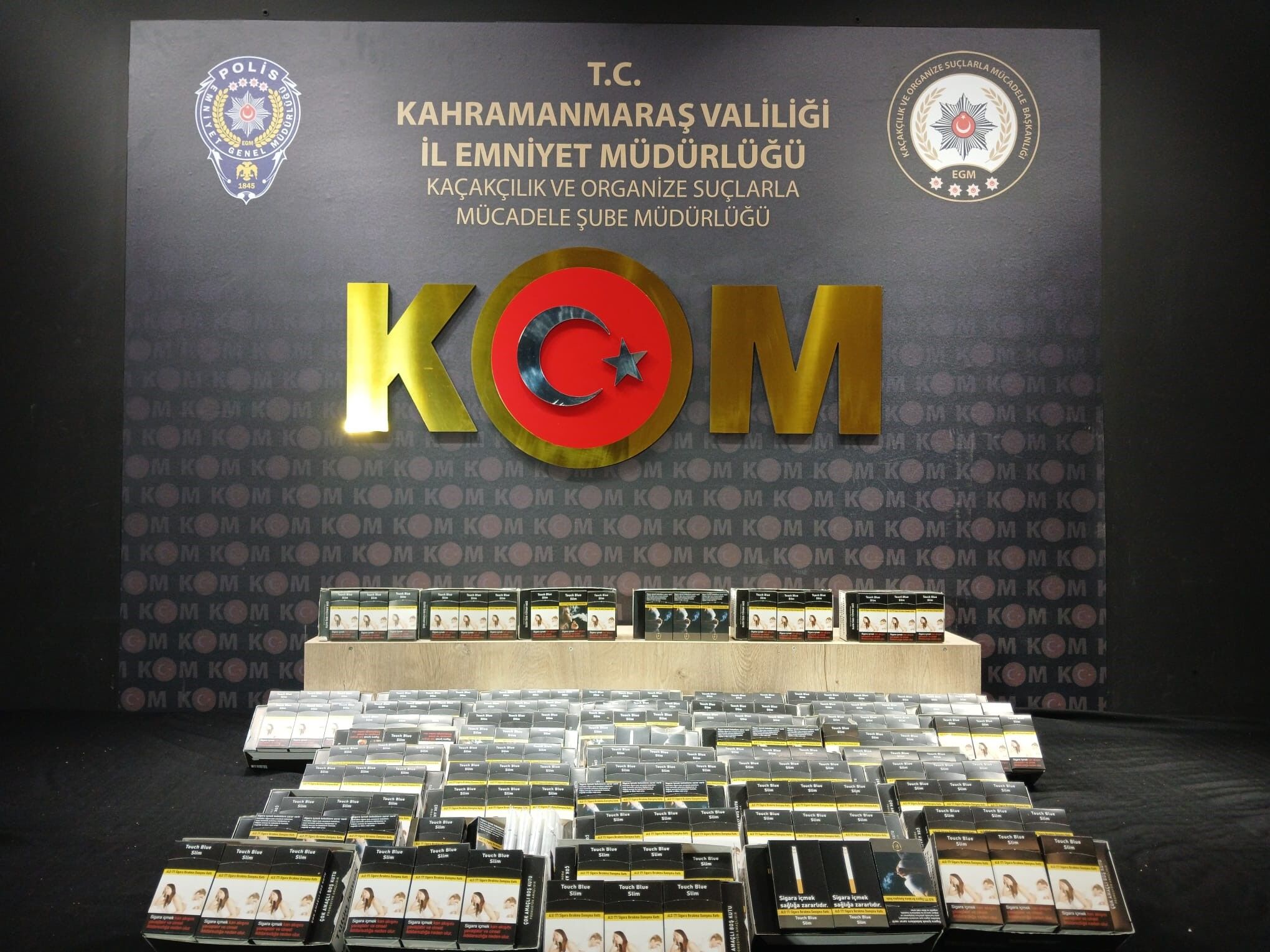 Kaçak Telefon Ve Makaron Ele Geçirildi (2)