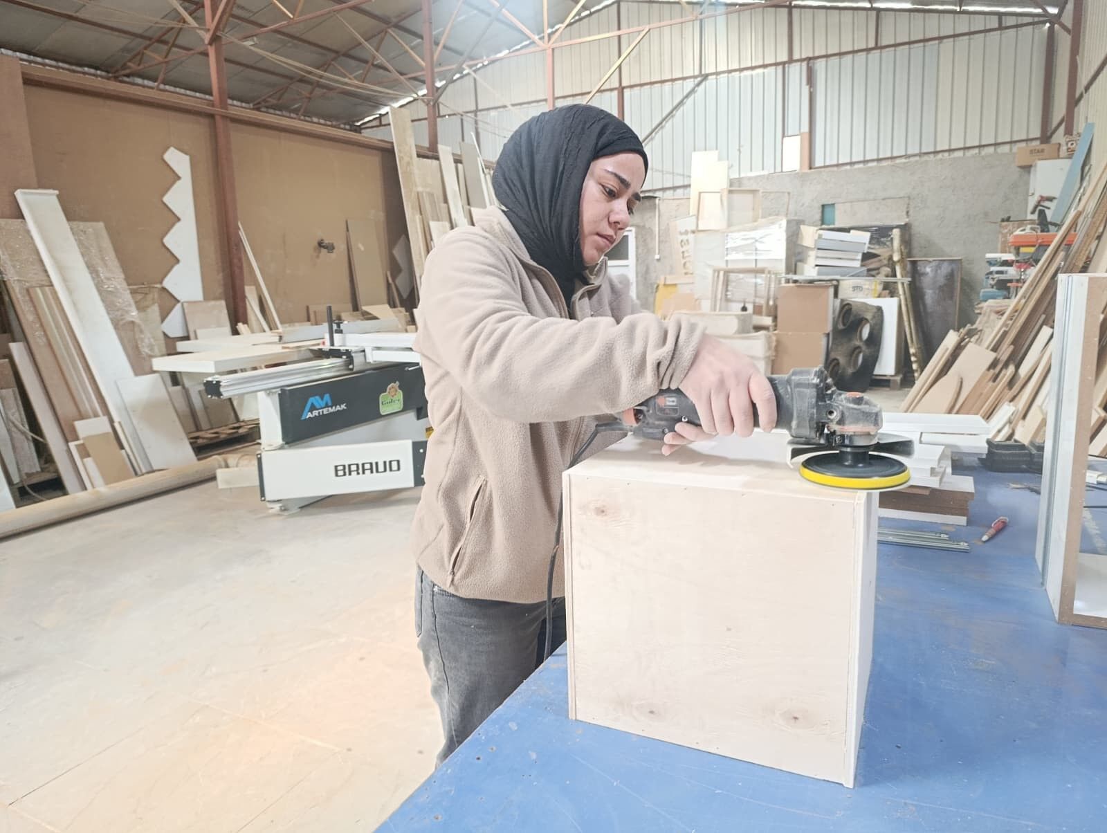 Kadın Gücü Üniversiteli Genç Atölyede Ustalık Yapıyor (1)