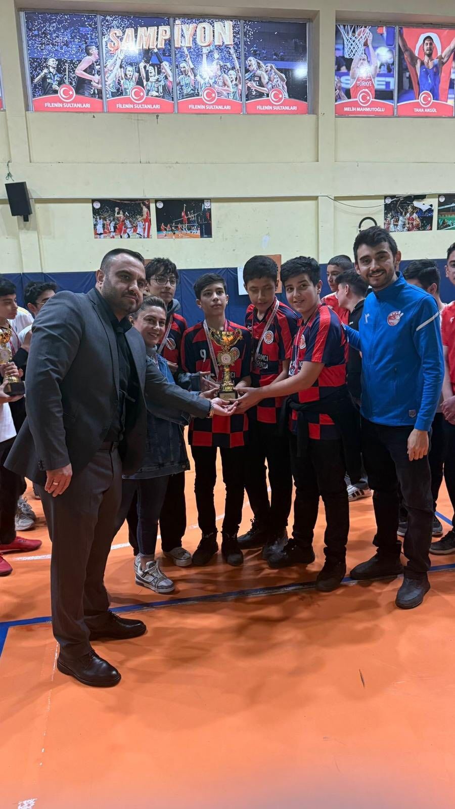 Kahramanmaraş’ta Dart Yıldız Müsabakaları Sona Erdi (1)