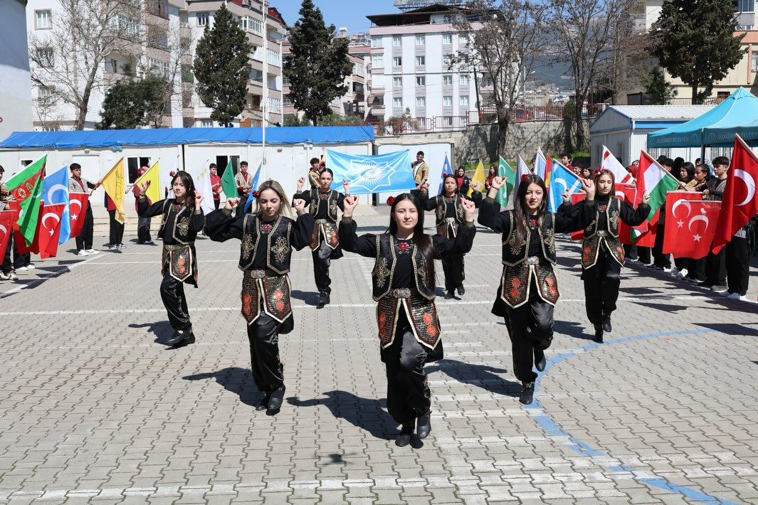 Kahramanmaraş’ta Nevruz Coşkusuöğrenciler Baharı Şenlikle Karşıladı2