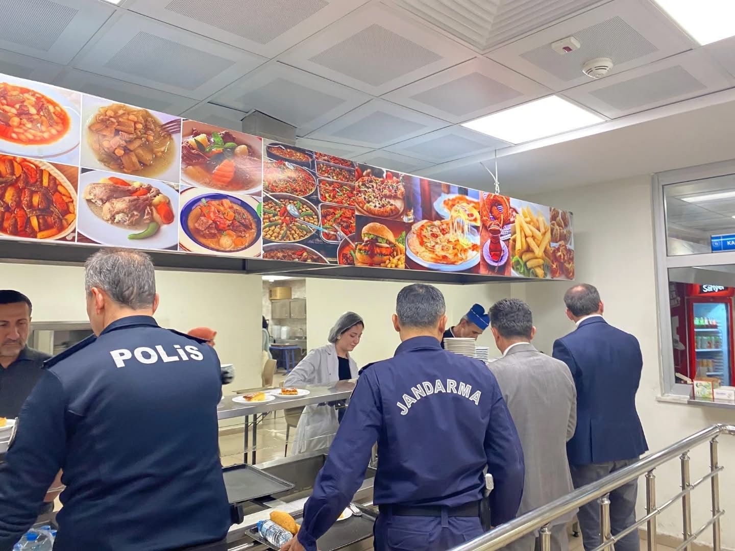 Kaymakam Sarıdoğan Öğrencilerle İftarda Buluştu5