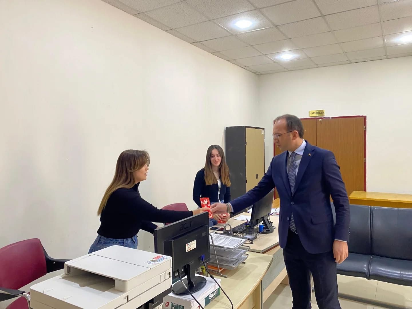 Kaymakam Sarıdoğan’dan Kadın Personele 8 Mart Kutlaması3