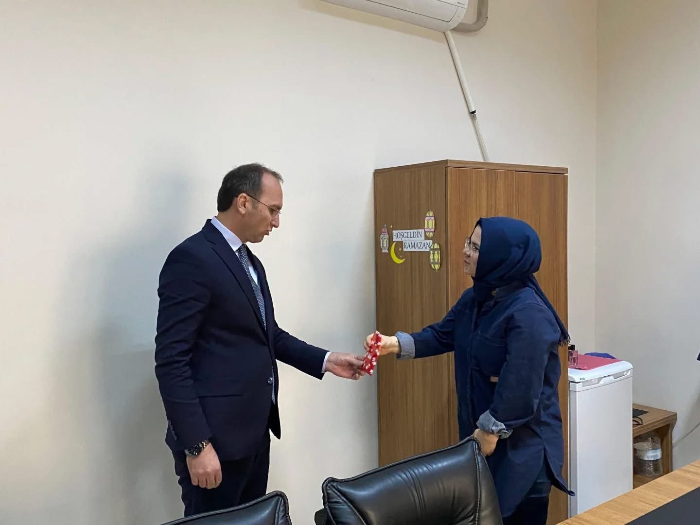 Kaymakam Sarıdoğan’dan Kadın Personele 8 Mart Kutlaması9