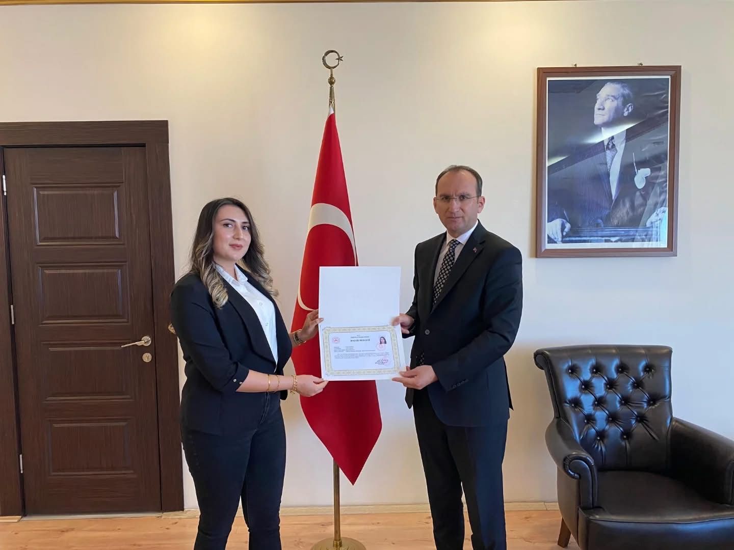 Kaymakam Sarıdoğan’dan Öğretmenlere Başarı Belgesi3