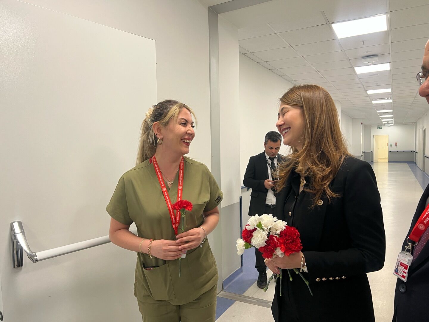 Milletvekili Karakoç’tan Sağlık Çalışanlarına Tıp Bayramı Ziyareti (3)