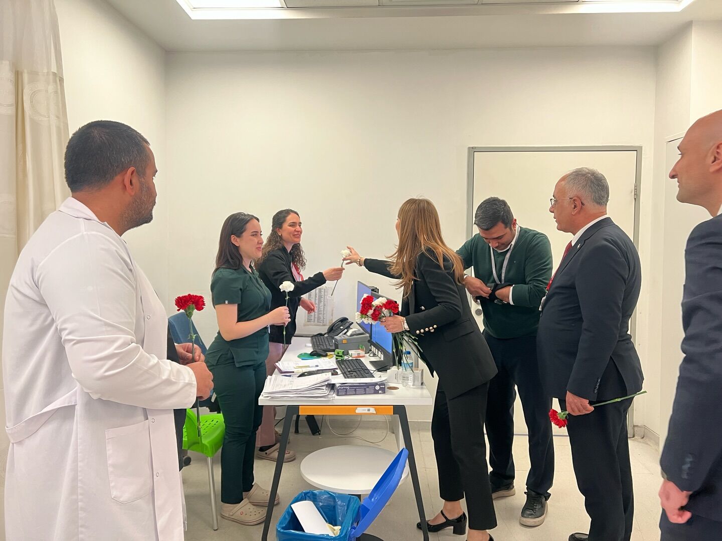 Milletvekili Karakoç’tan Sağlık Çalışanlarına Tıp Bayramı Ziyareti (4)