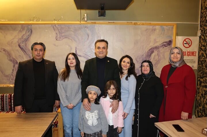 Milletvekili Kurt Elbistan’da İftar Sofrasında Buluştuu