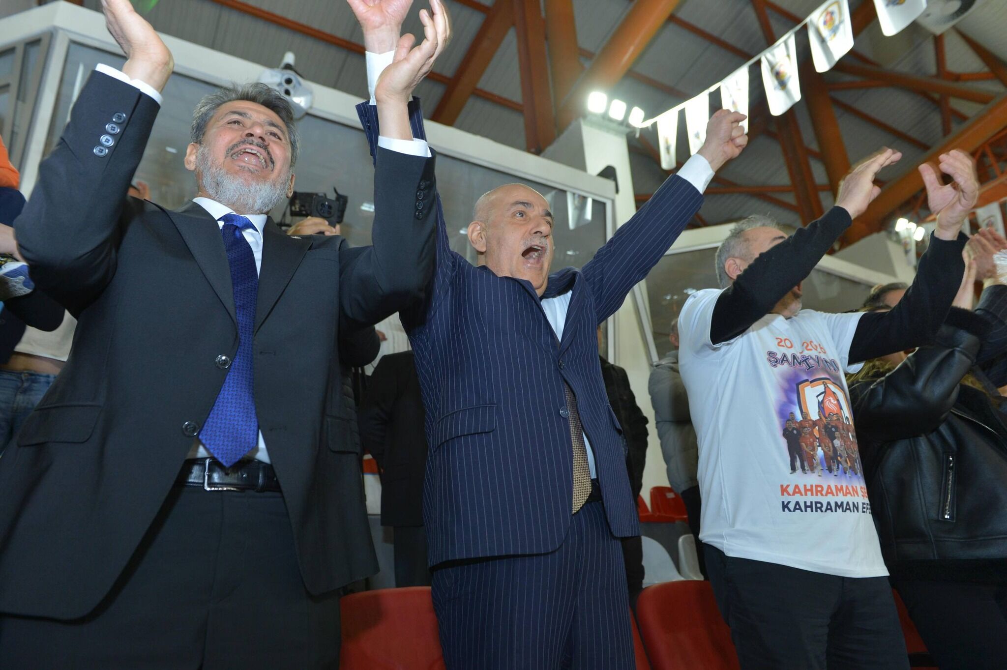 Onikişubat Belediyespor Şampiyonluğu Tribünden Kutlandı (4)