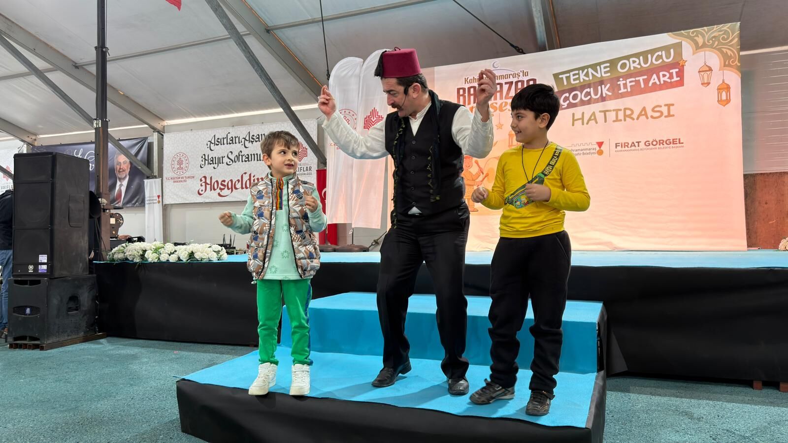 Ramazan’ın En Tatlı Sofrası Kuruldu, Çocuklar Tekne Orucuyla İftarını Açtı (3)