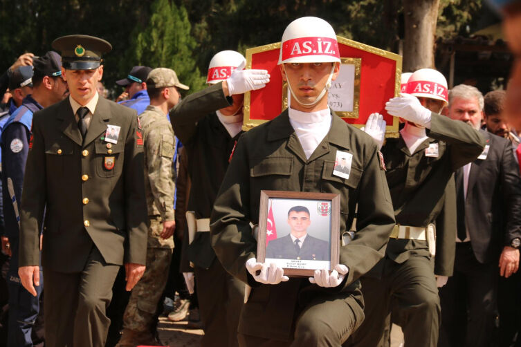 Şehit Piyade Uzman Çavuş Yusuf Açay Son Yolculuğuna Uğurlandı1