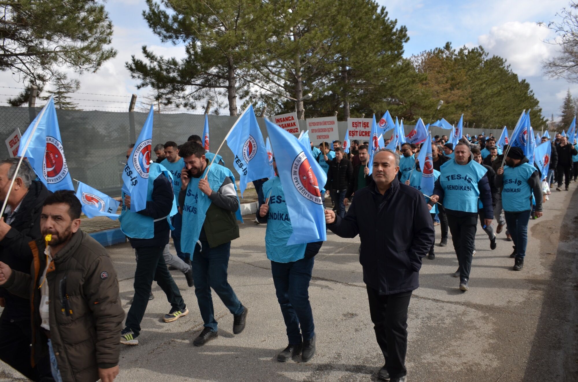 Termik Santral Önünde Eylem Ramazan, Bayram, Kış Demeden İşçi Çıkarıyorlar (7)