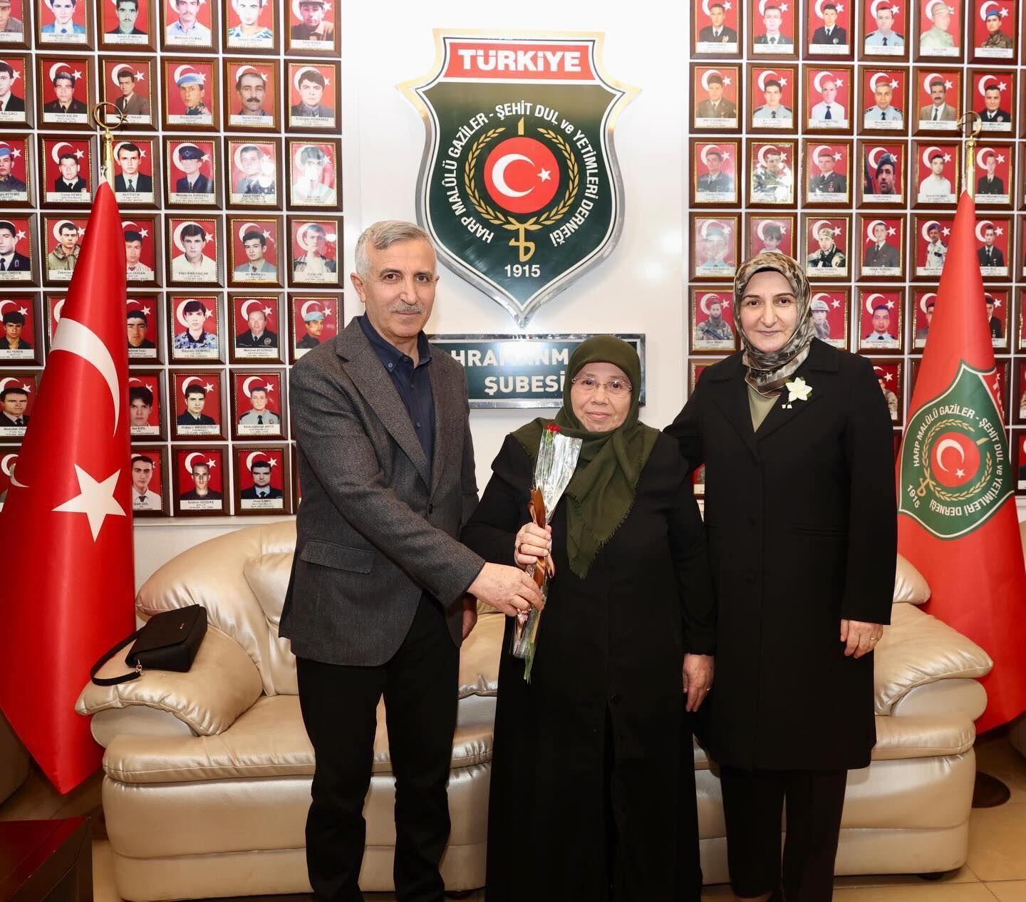 Vali Ünlüer Ve Eşi, 8 Mart’ta Şehit Aileleriyle Bir Araya Geldi