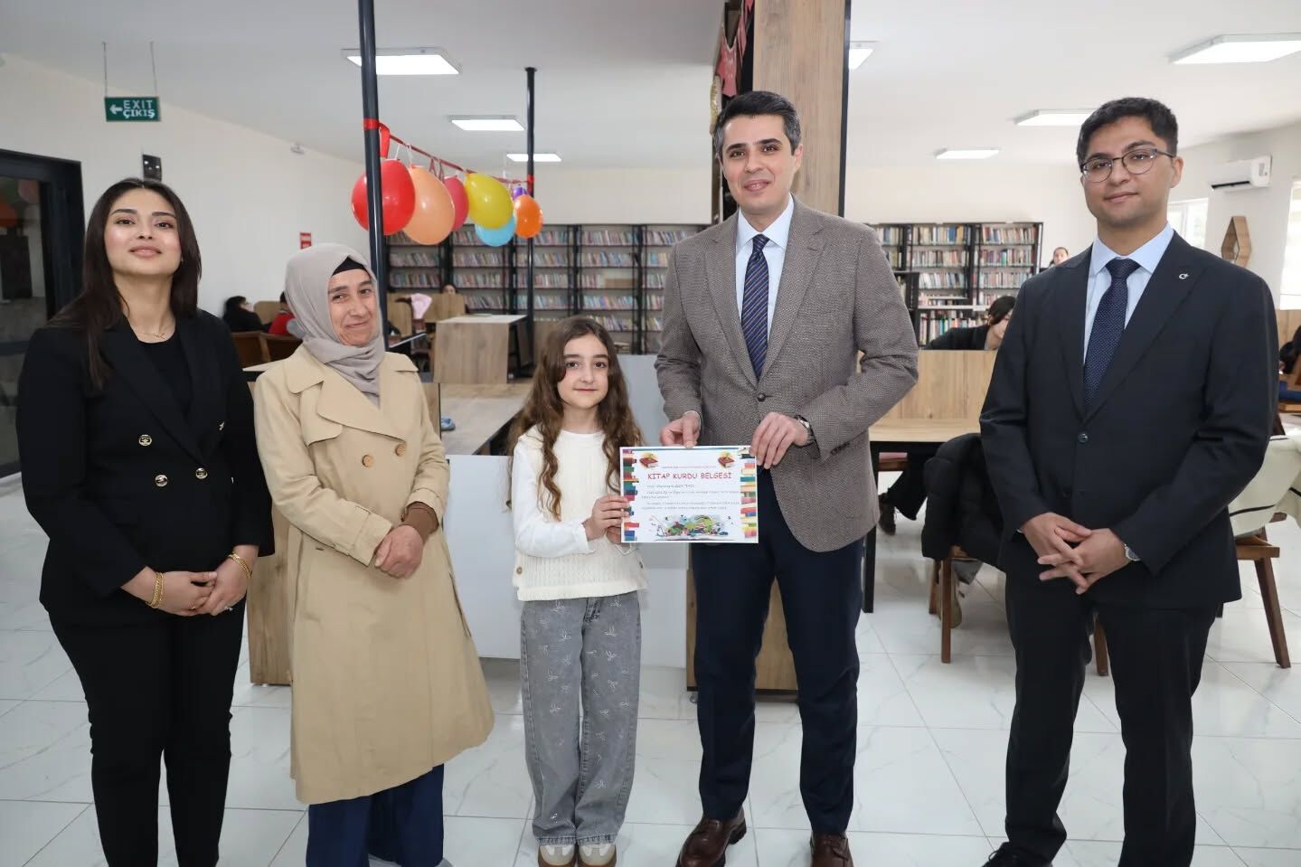 657598125 17999832014916527 6343761878808943066 N