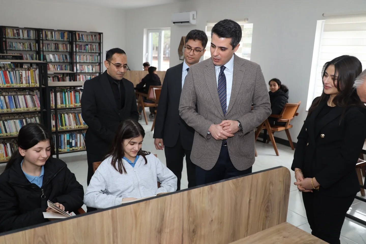 659394093 17999831948916527 805327469583630751 N