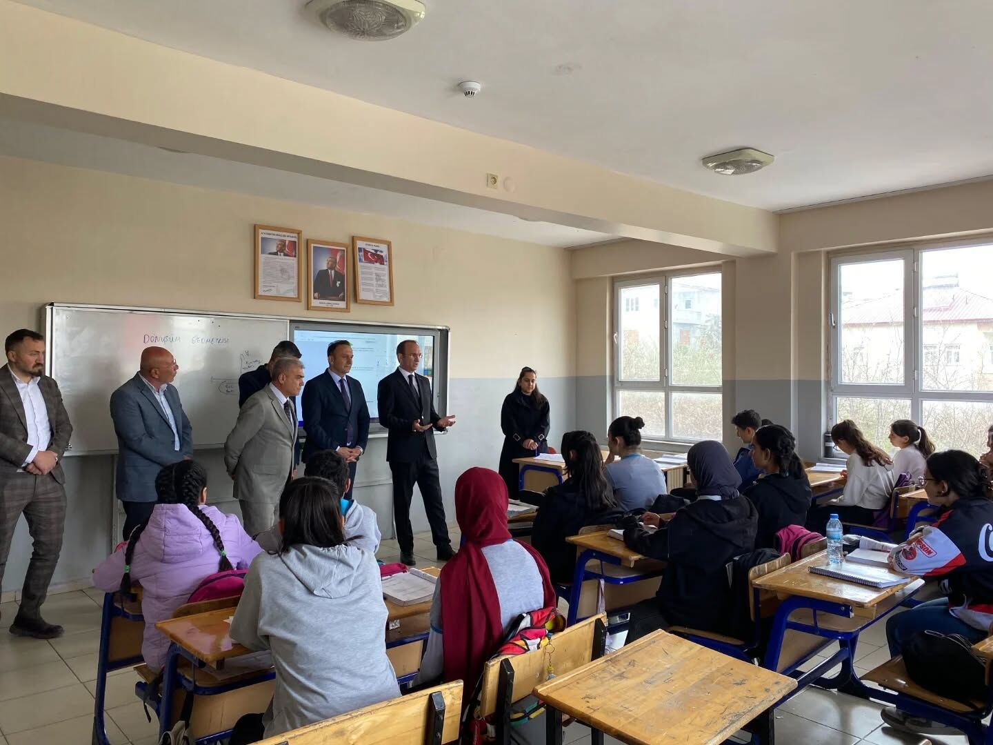 Afşin Kaymakamı Muammer Sarıdoğan’dan Okullara Ziyaret3-1