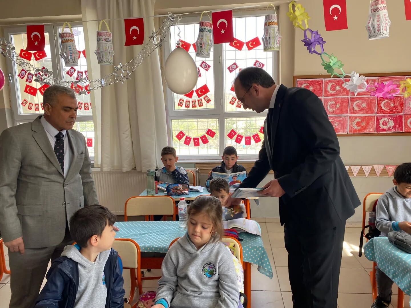 Afşin Kaymakamı Muammer Sarıdoğan’dan Okullara Ziyaret5-1