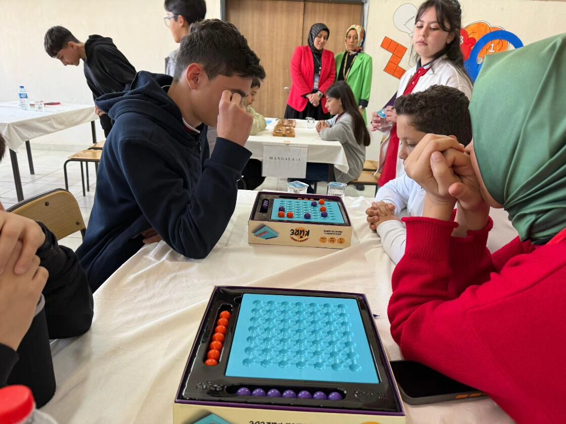 Afşin’de Akıl Ve Zekâ Oyunları Turnuvası Düzenlendi4