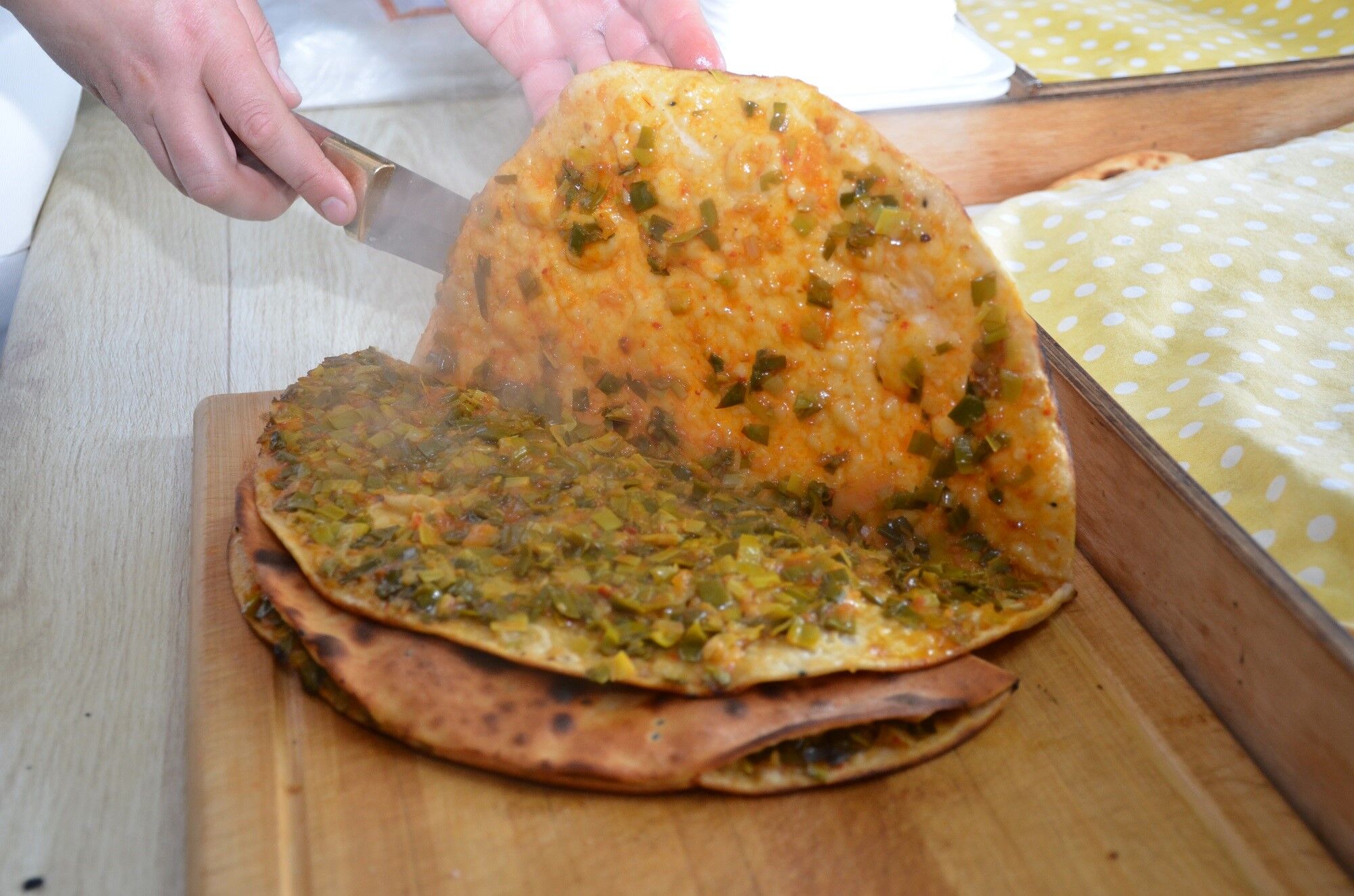Afşin’de Çiriş Kömbesi Sezonu Açıldı Yöresel Lezzete Yoğun İlgi (14)