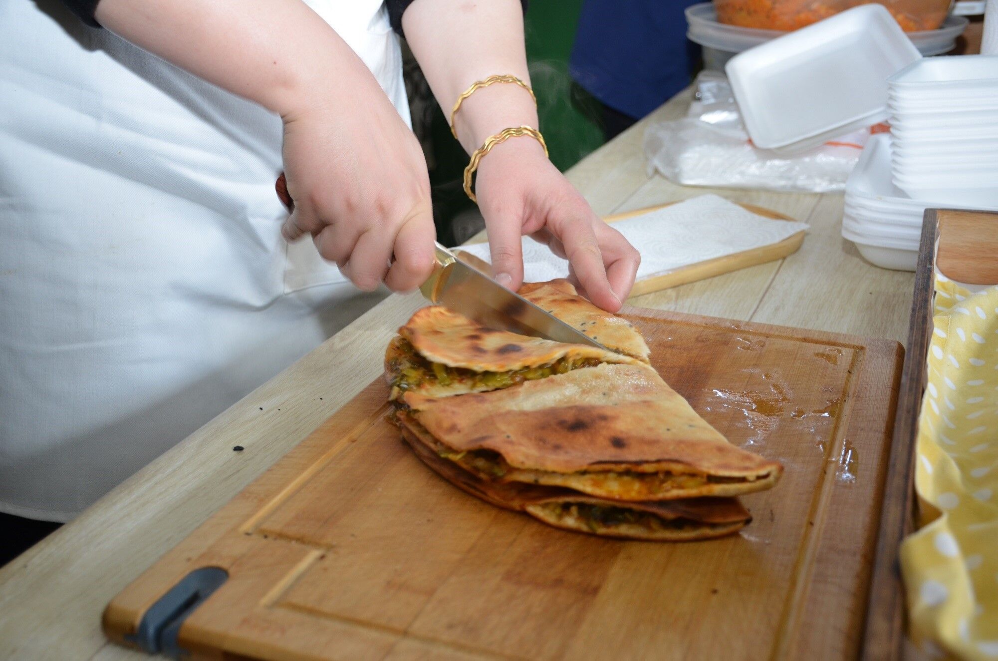 Afşin’de Çiriş Kömbesi Sezonu Açıldı Yöresel Lezzete Yoğun İlgi (15)