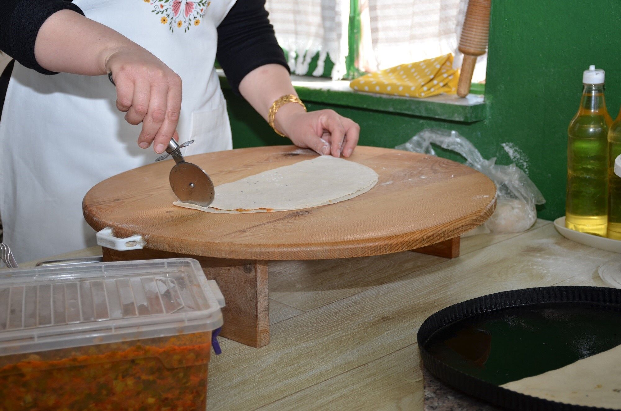 Afşin’de Çiriş Kömbesi Sezonu Açıldı Yöresel Lezzete Yoğun İlgi (7)