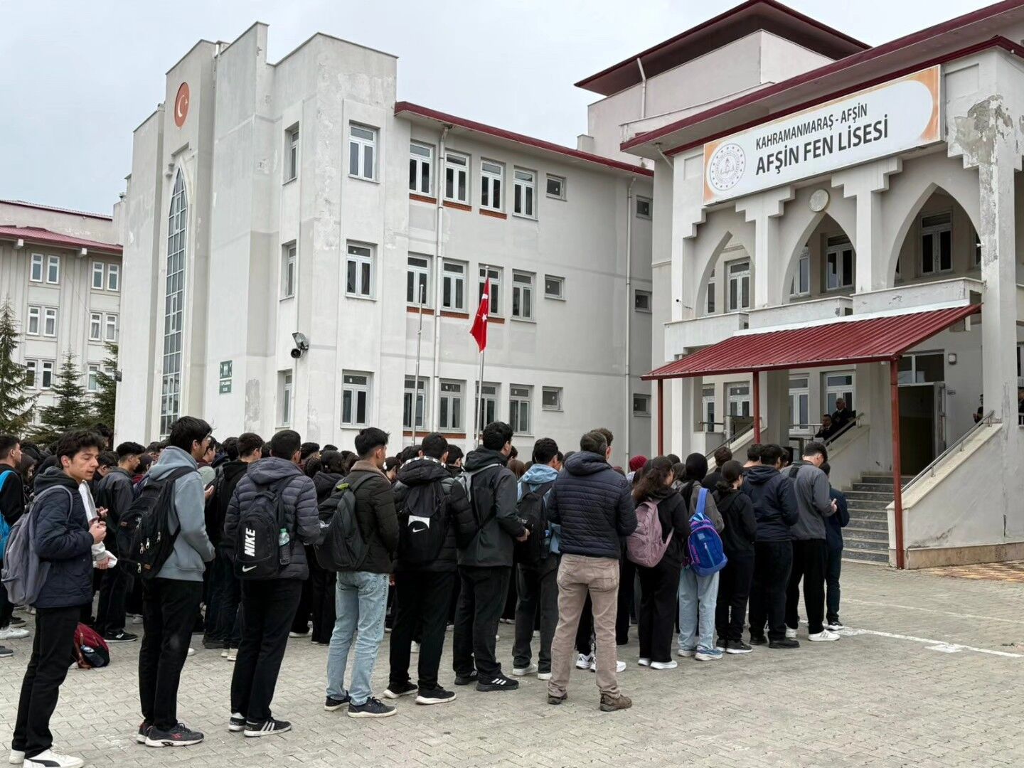 Afşin’de Duygu Dolu Anma Okul Saldırısında Hayatını Kaybedenler Dualarla Anıldı1
