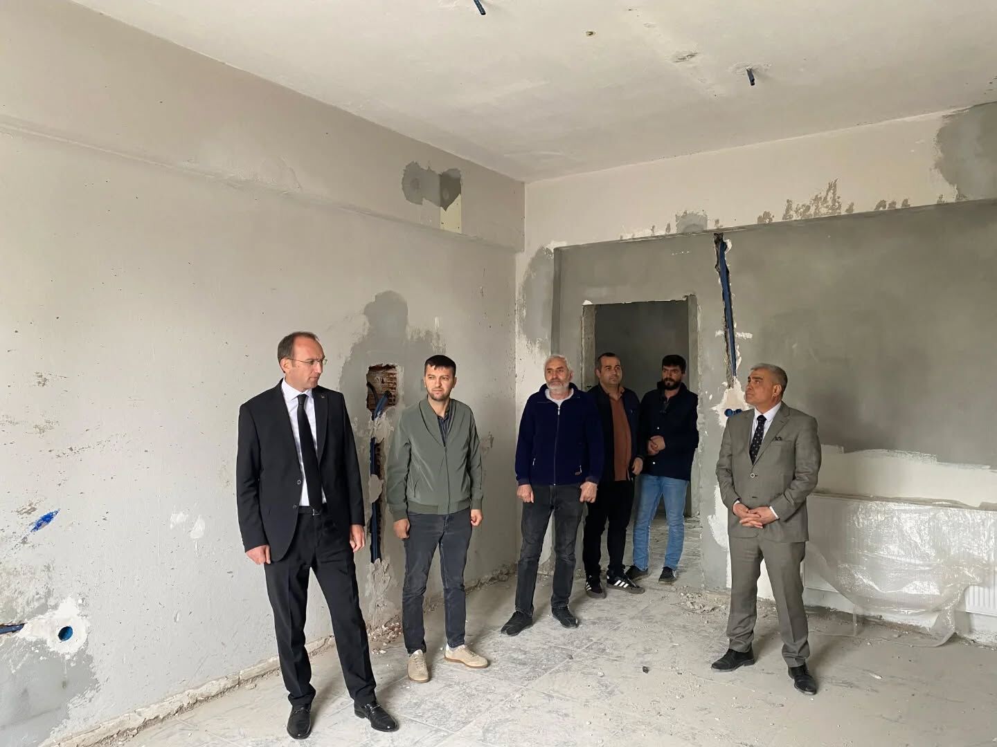 Afşin’de Eğitim Yatırımlarına Yakın Takip Okul İnşaatları İncelendi (4)