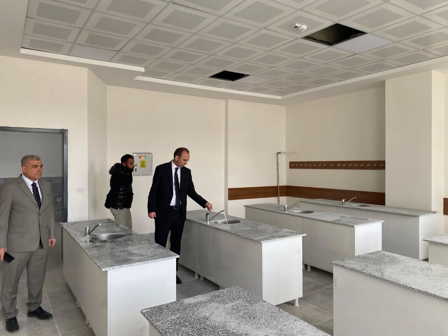 Afşin’de Eğitim Yatırımlarına Yakın Takip Okul İnşaatları İncelendi (7)