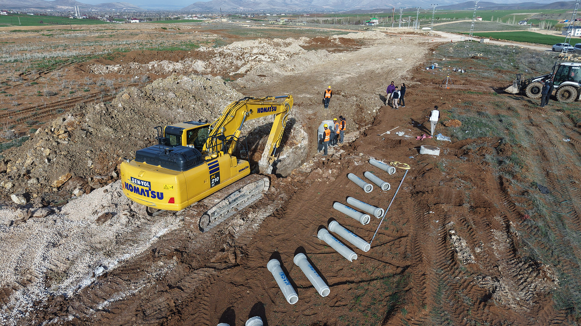 Afşin’de Köy Evleri Yeni Altyapı Hatlarına Kavuşuyor (2)