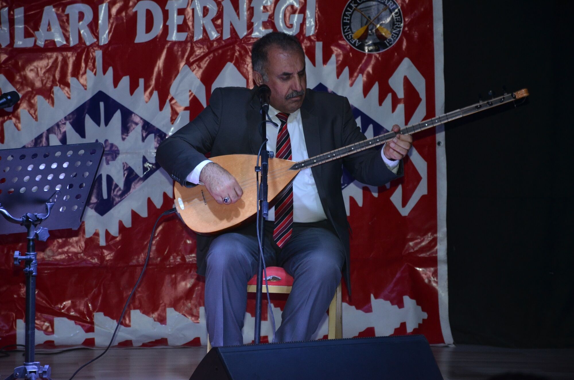 Afşin’de Şair Çöteli Ali Anıldı Anadolu Ezgileri Sazlarla Yaşatıldı (10)