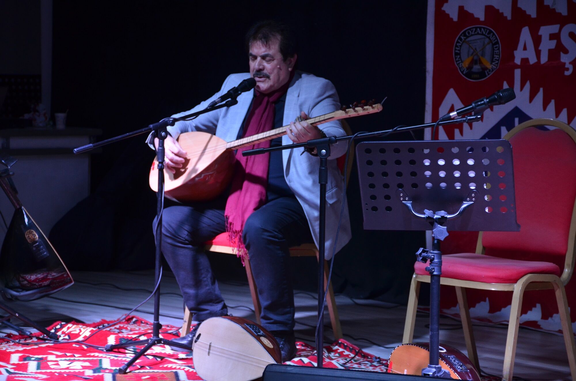 Afşin’de Şair Çöteli Ali Anıldı Anadolu Ezgileri Sazlarla Yaşatıldı (11)