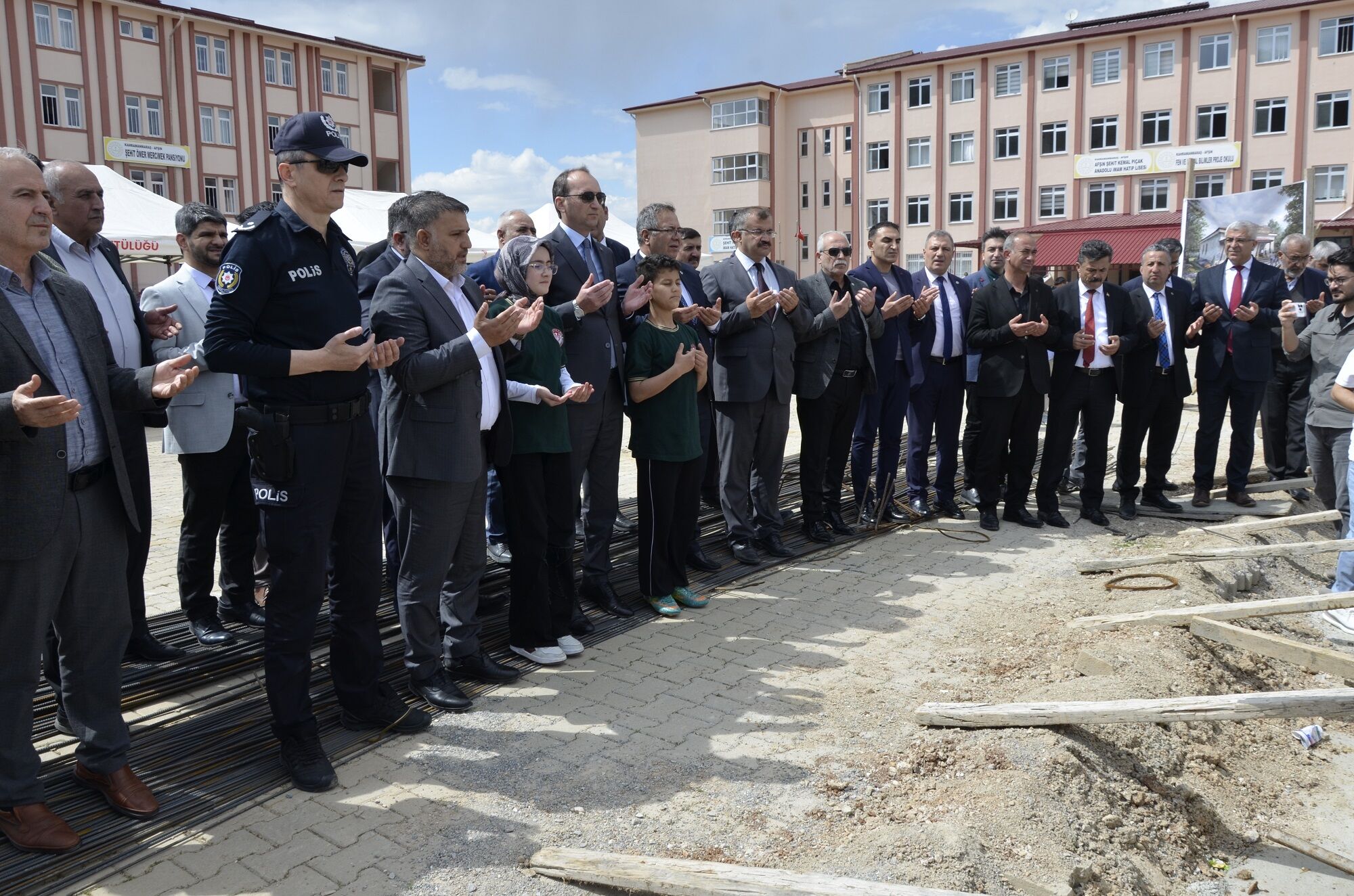 Afşin’de Tatbikat Camii İçin Temel Atma Töreni Gerçekleştirildi (13)