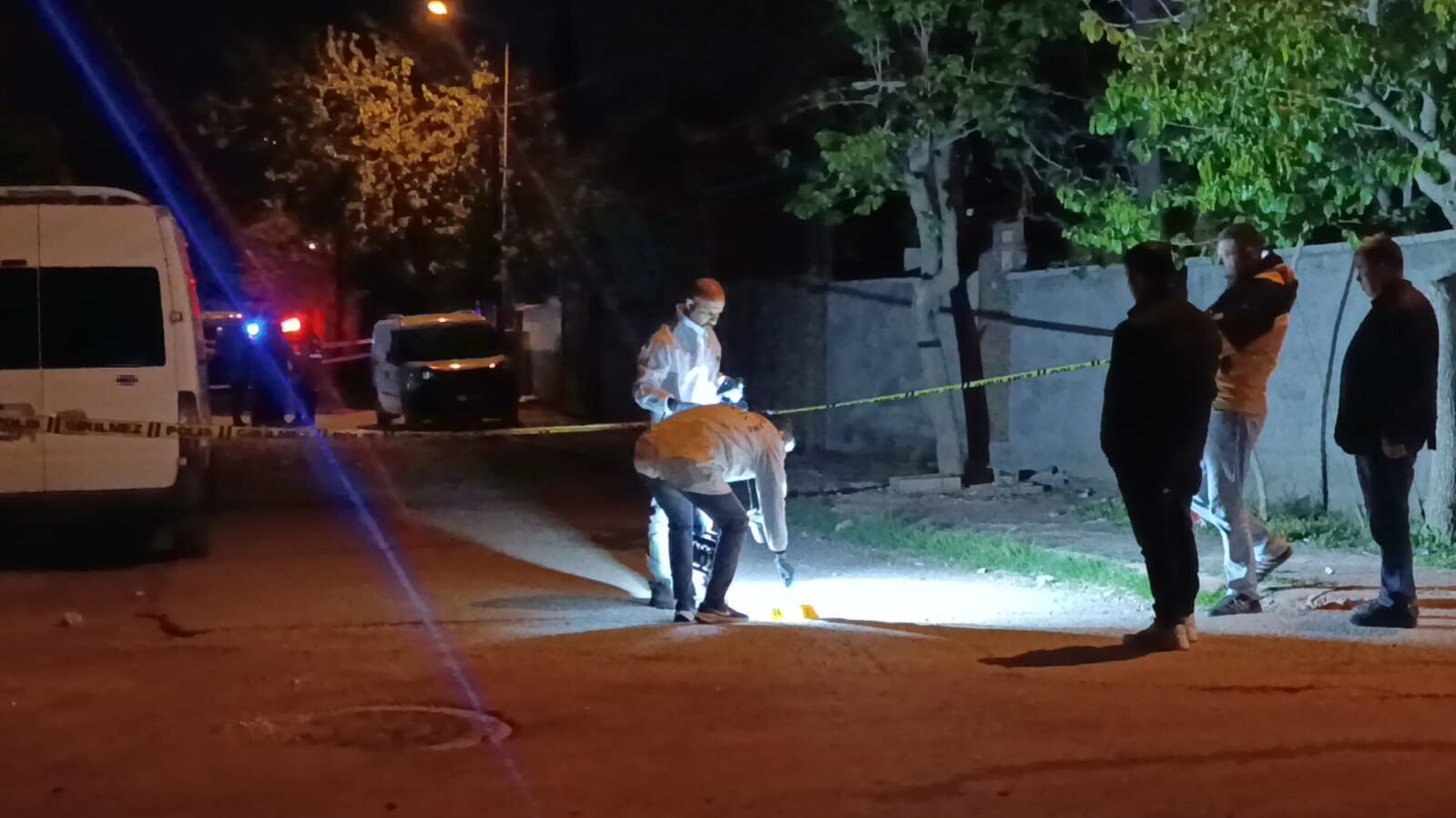 Aileler Arasında Silahlı Çatışma 1’I Ağır 6 Yaralı! (4)