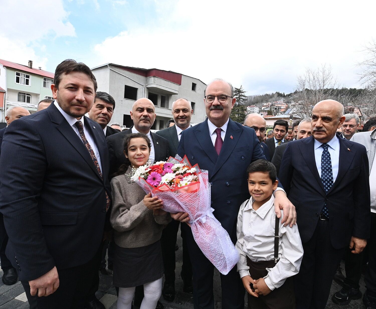 Andırın Şehit Astsubay Ömer Halisdemir İlçe Halk Kütüphanesi Hizmete Açıldı (4)
