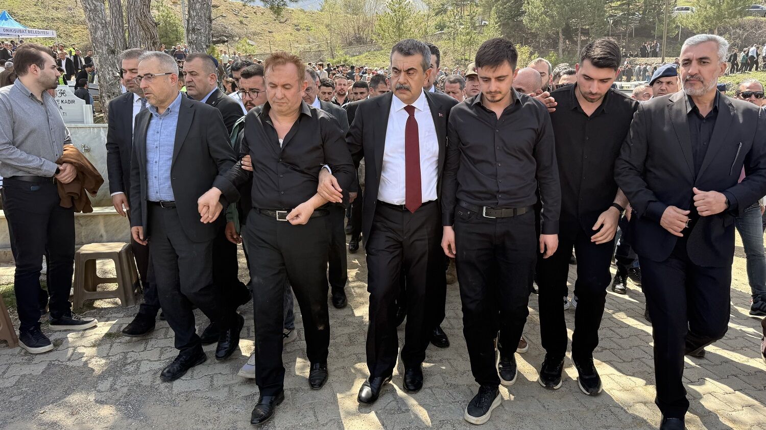 Ayla Öğretmenin Eşi Gurur Duyuyorum, Buraya Ev Yaptıracaktık, Cenazesi Geldi (2)