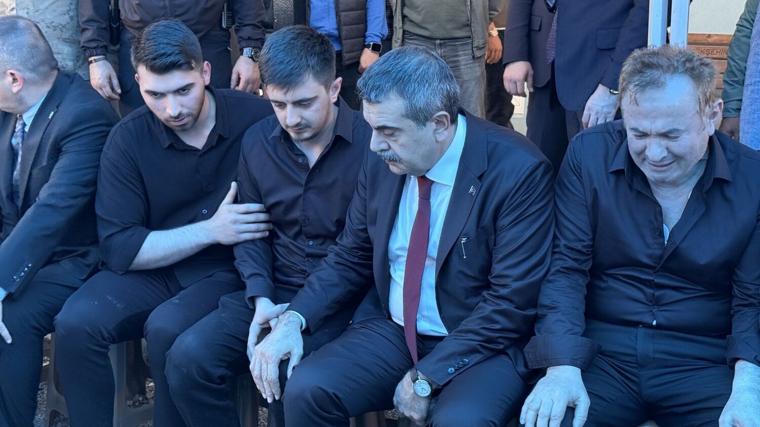 Ayla Öğretmenin Eşi Gurur Duyuyorum, Buraya Ev Yaptıracaktık, Cenazesi Geldi (4)-1