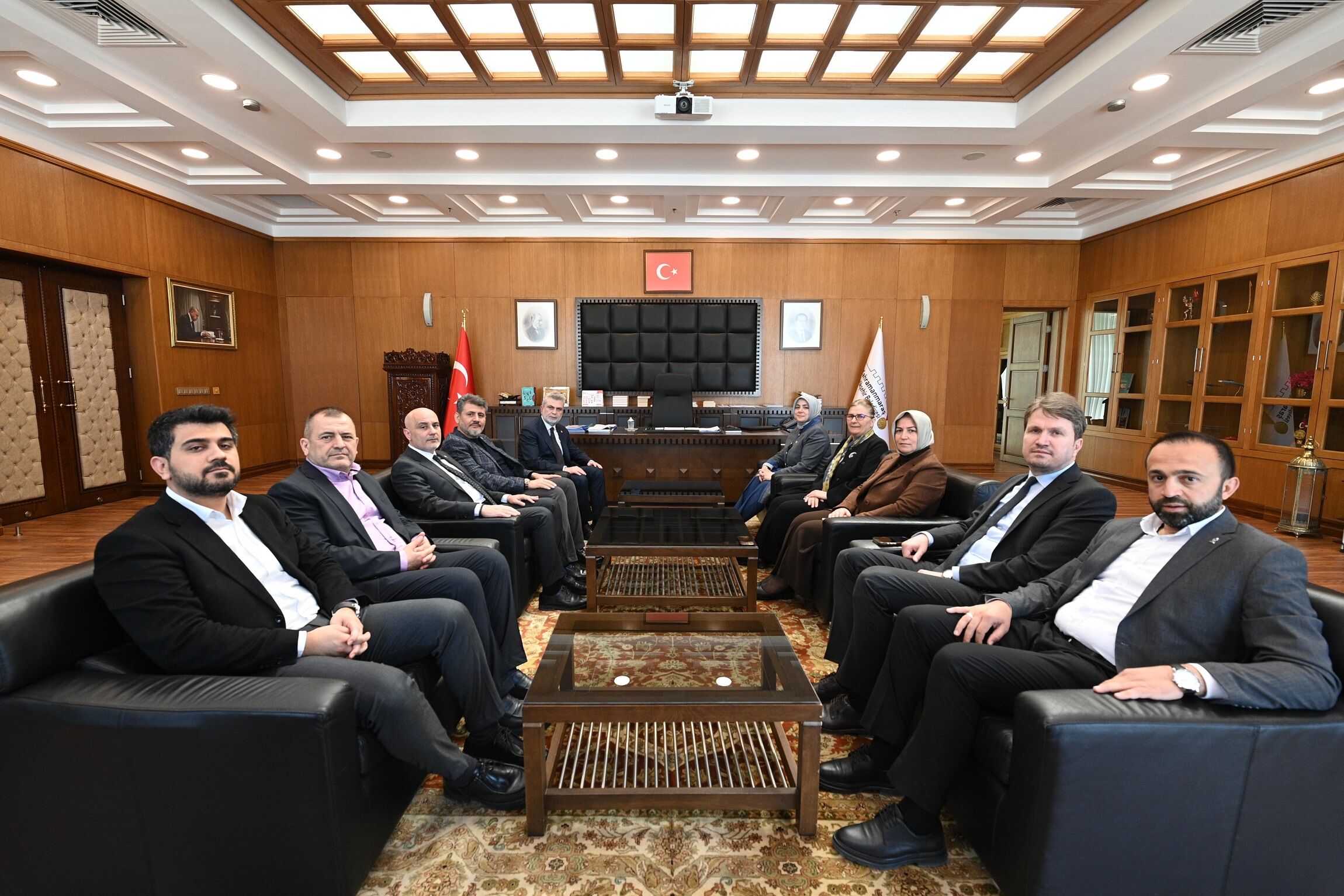 Başkan Görgel, Ak Parti Kadın Kolları Başkanı Ercan’ı Makamında Ağırladı (1)