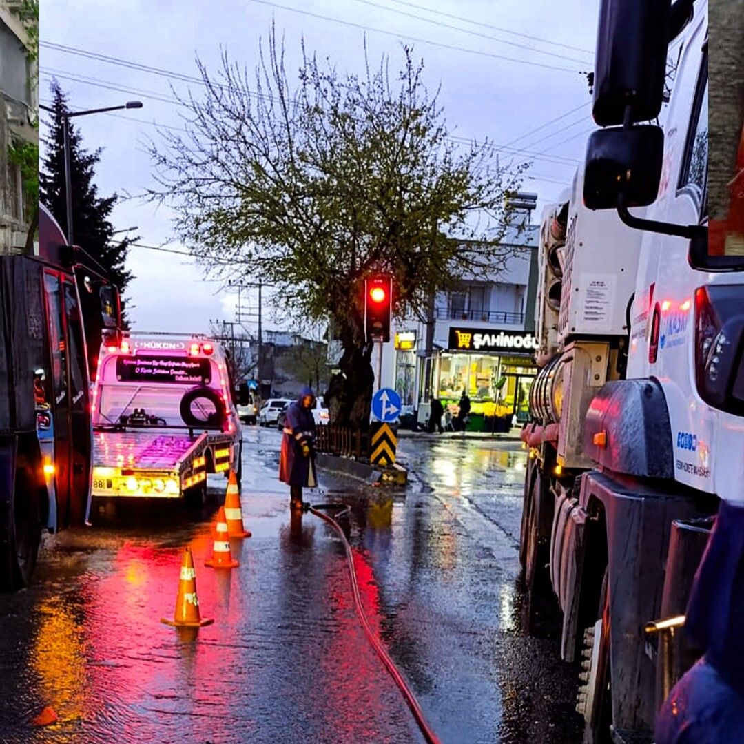 Büyükşehir’den Yağış Sonrası Arterlere Anında Müdahale (2)