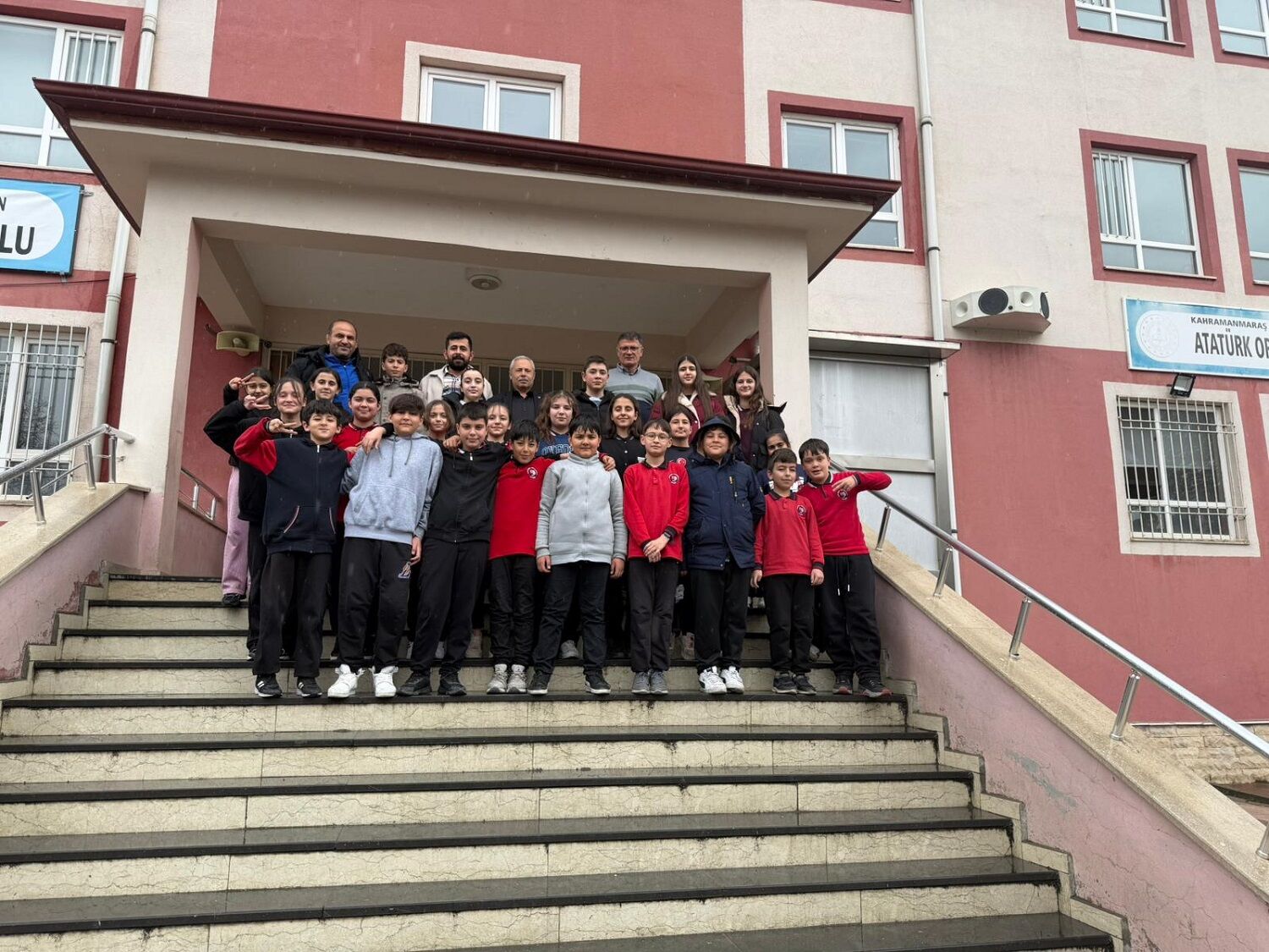 Eğitim Bir Sen Afşin’den Şampiyon Halk Oyunları Ekibine Anlamlı Ziyaret (2)