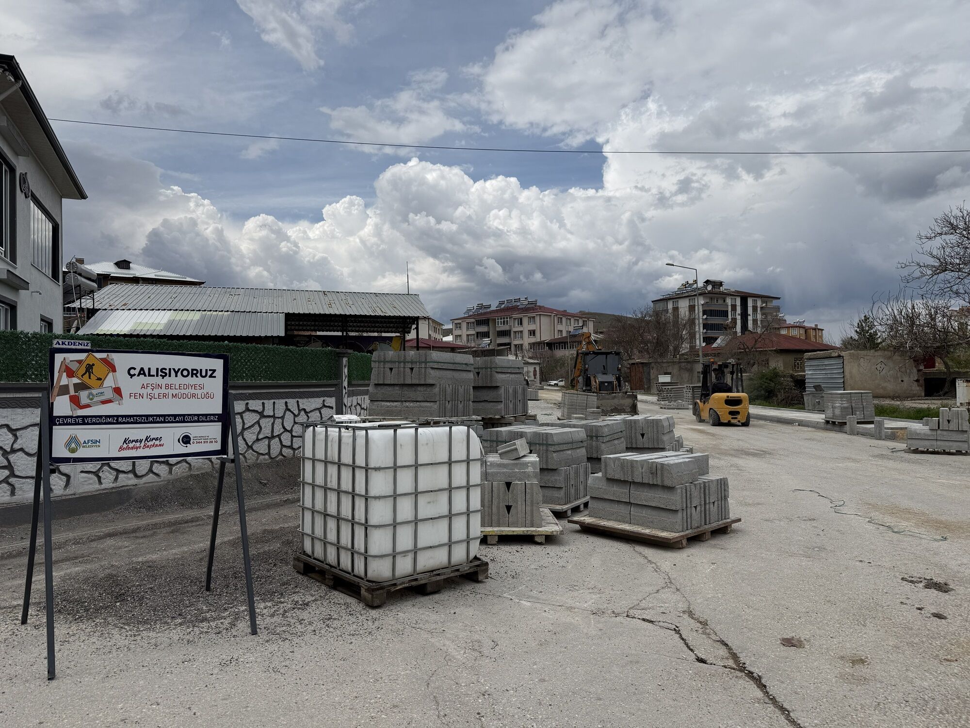 Fatih Caddesi’nde Kaldırım Çalışması Başladı (10)