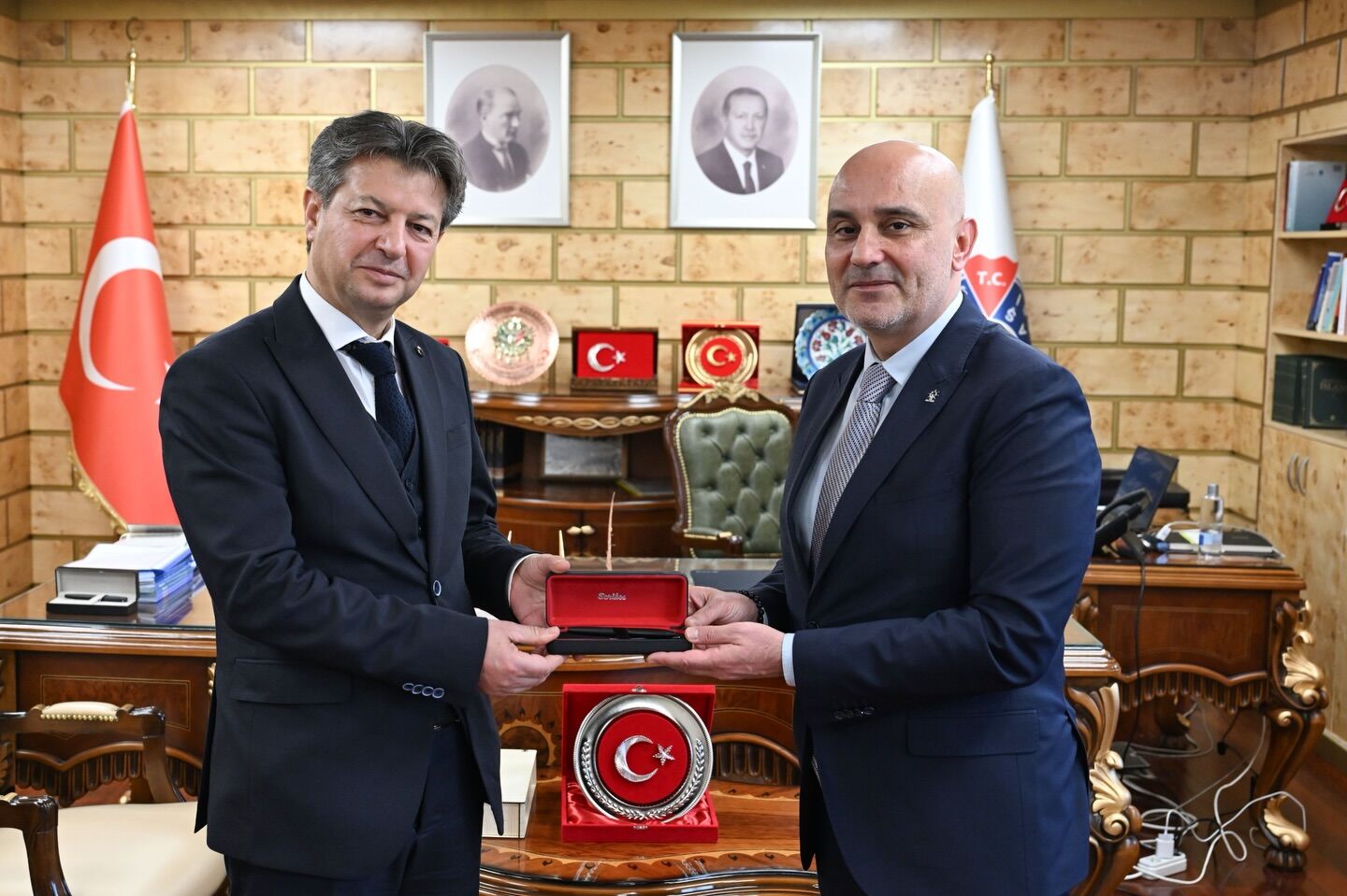 İl Başkanı Gül'den Ksü Rektörlerine Hayırlı Olsun Ziyareti9