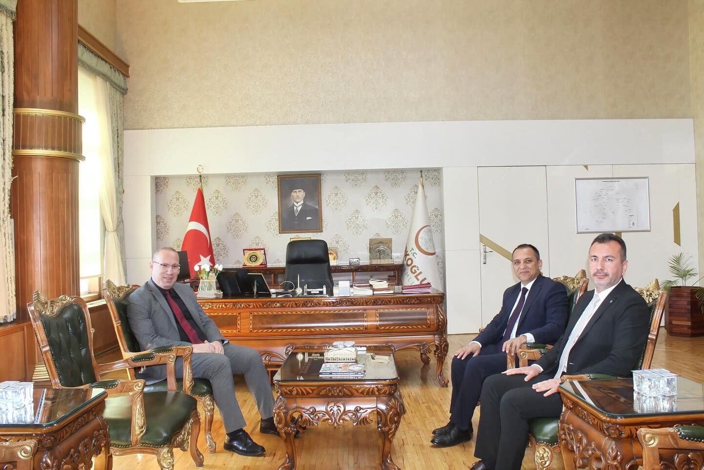 İl Millî Eğitim Müdürü Baydur’dan Türkoğlu Kaymakamı Mercan’a Ziyaret