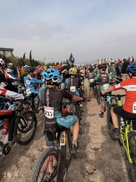 Kahramanmaraşlı Bisikletçiden Türkiye İkinciliği Başarısı (2)