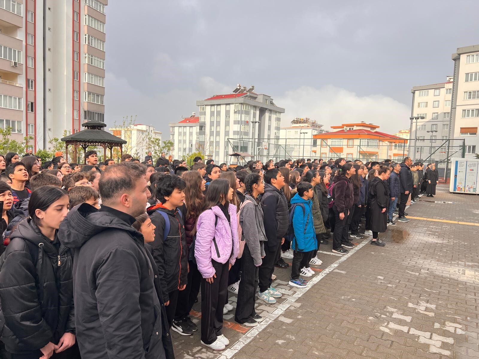 Kahramanmaraş'ta Öğrenciler, Saldırıda Hayatını Kaybedenler İçin Dua Etti (4)