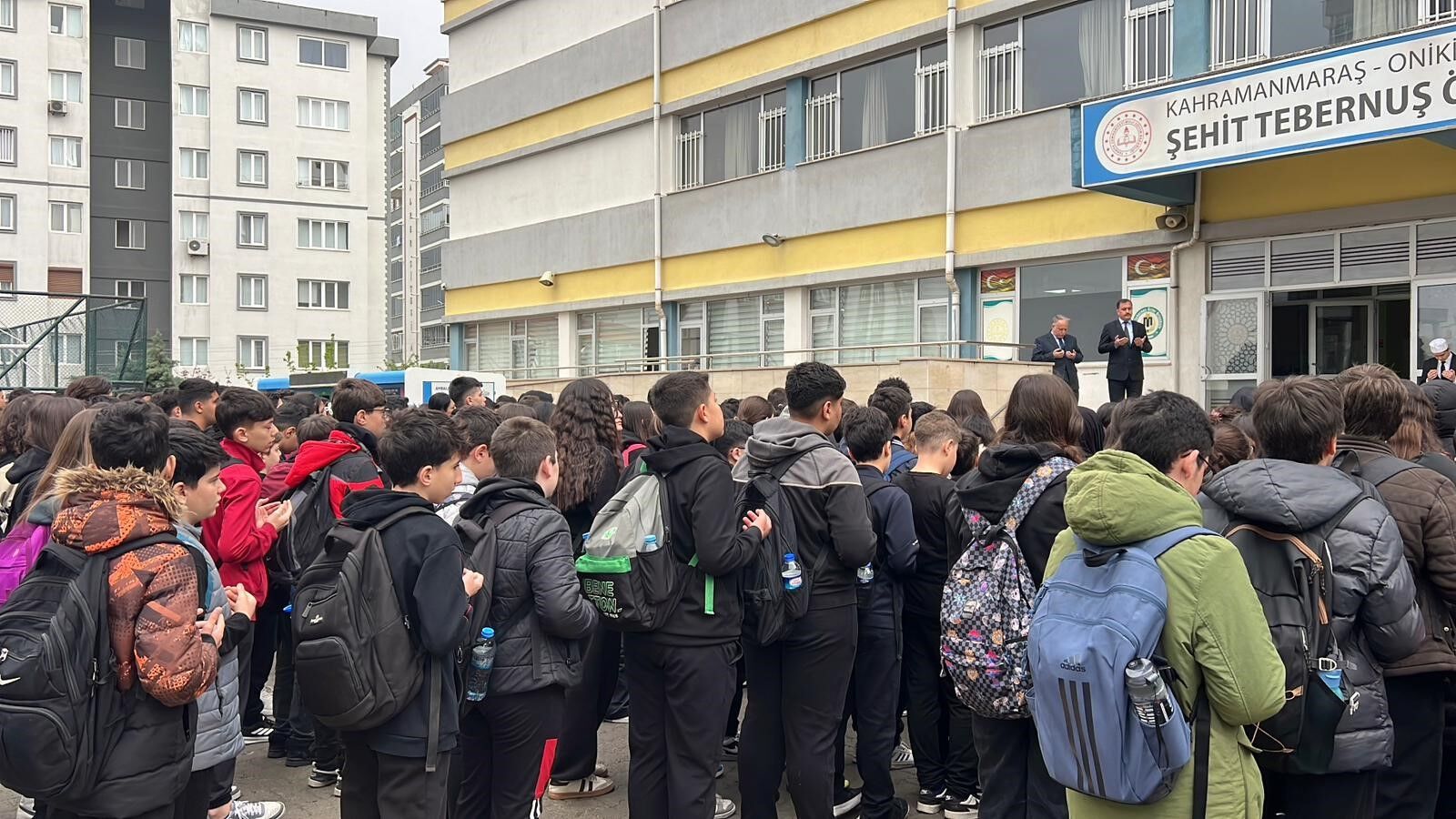 Kahramanmaraş'ta Öğrenciler, Saldırıda Hayatını Kaybedenler İçin Dua Etti (8)