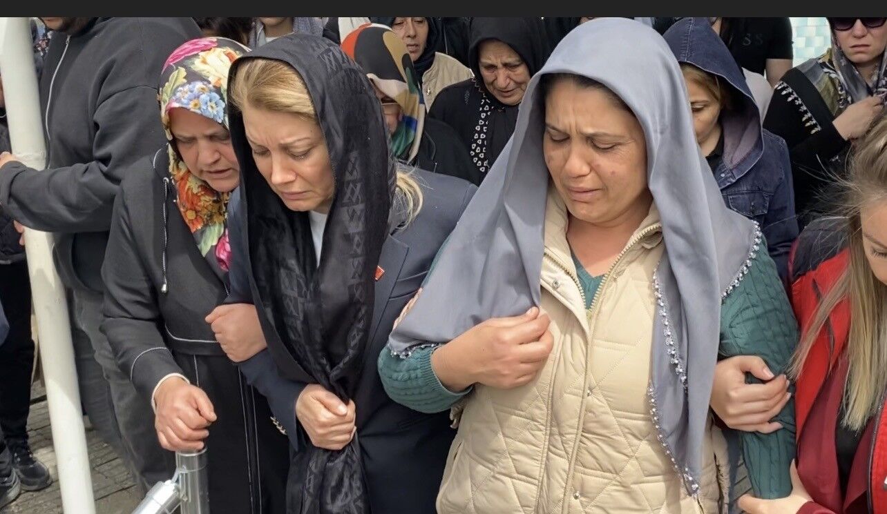 Kahramanmaraş’taki Saldırıda Hayatını Kaybeden Öğrenci Osmaniye’de Toprağa Verildi (1)