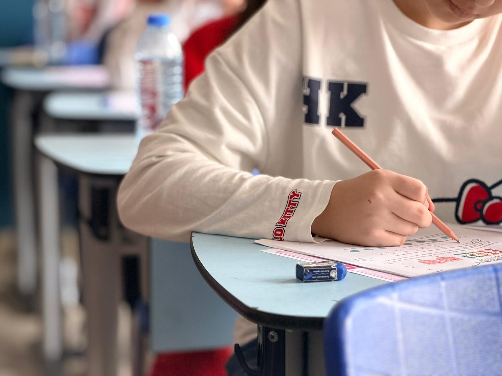 Karaoğlan Koleji Bursluluk Sınavı Yoğun Katılımla Gerçekleştirildi (7)