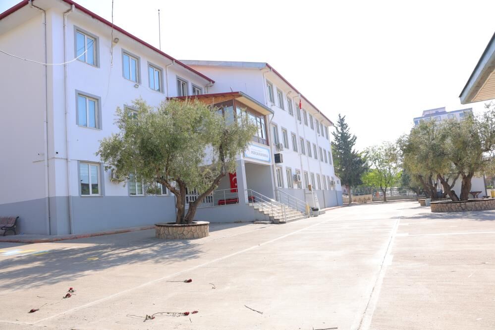 Katliamın Yaşandığı Ayser Çalık Ortaokulu 23 Nisan'da Sessiz