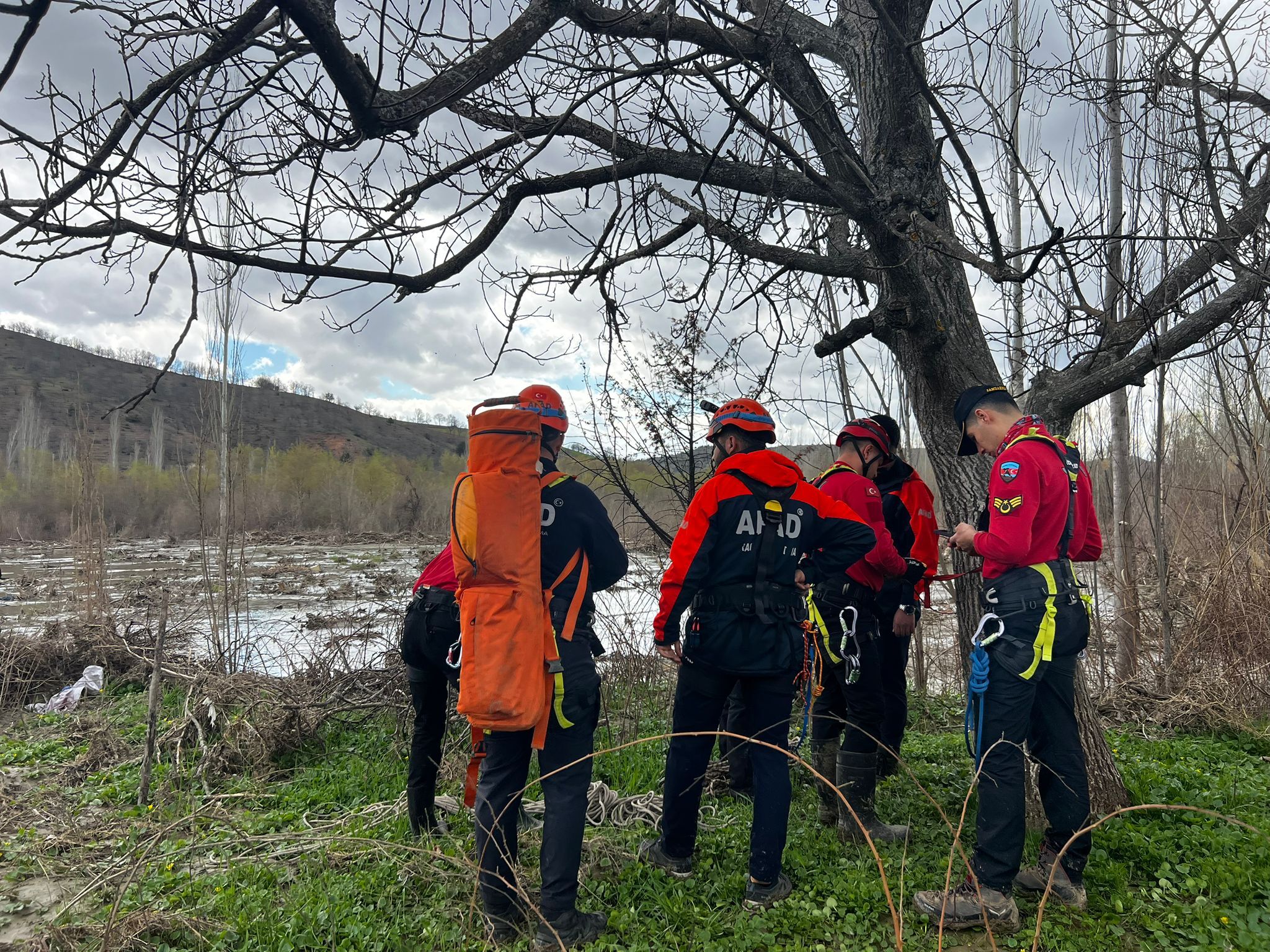 Kayıp Olarak Aranan Yaşlı Adamın Cansız Bedeni Bulundu